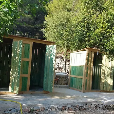 אתר קמפינג The Sea Cave