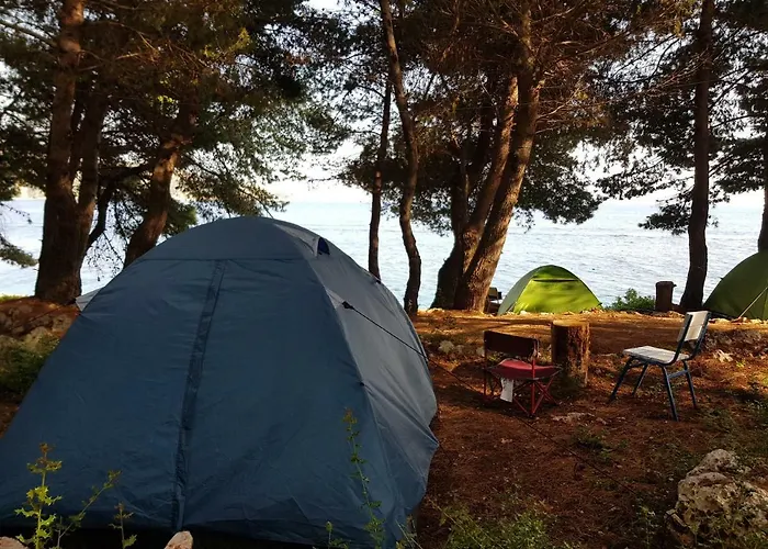 The Sea Cave * הימארה