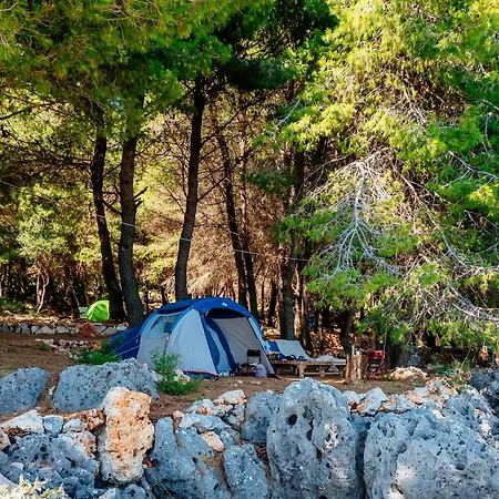 Campsite The Sea Cave Himare