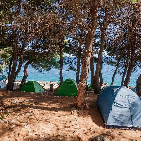 Campsite The Sea Cave Himare